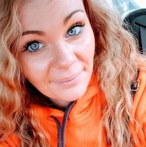 Meet your Posher, Brandee